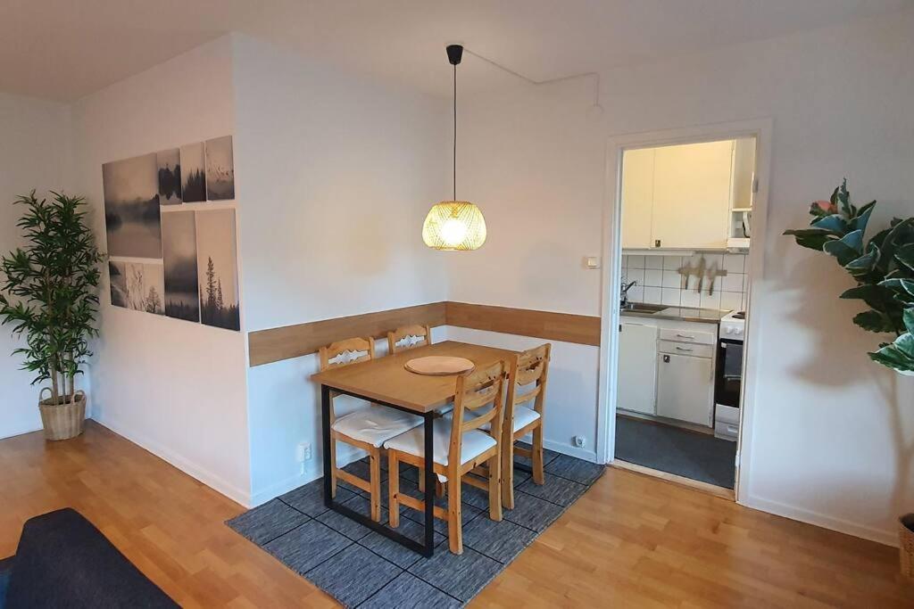 Apartment With Garden Near Metro! Stockholm Ngoại thất bức ảnh