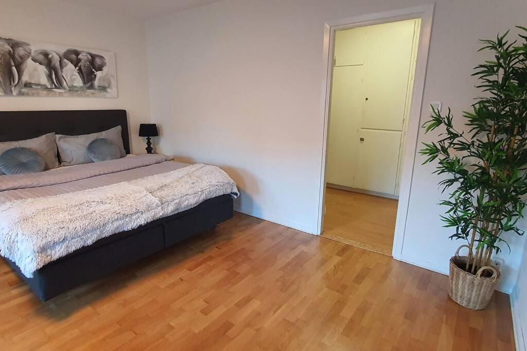 Apartment With Garden Near Metro! Stockholm Ngoại thất bức ảnh