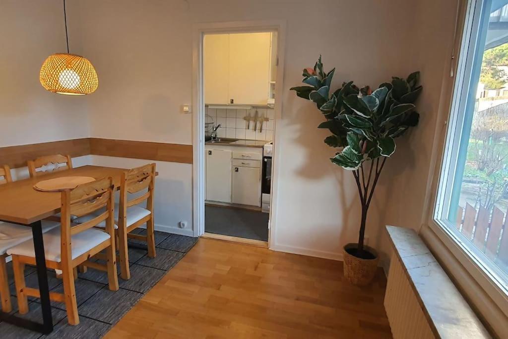 Apartment With Garden Near Metro! Stockholm Ngoại thất bức ảnh